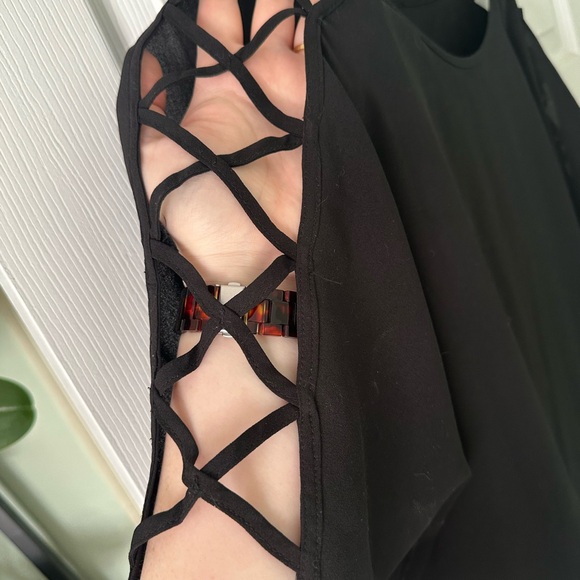 Black Women's Top - Picture 2 of 4